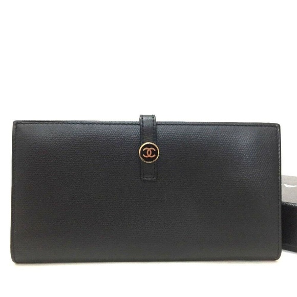 100% Auth CHANEL Coco Button CC  Bifold Wallet - Picture 1 of 8